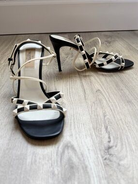 Valentino Garavani - Black and White Rockstud Strappy Stiletto Sandals / Heels